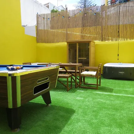 Hostal The Macarena *