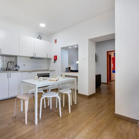 Hostal The Macarena *